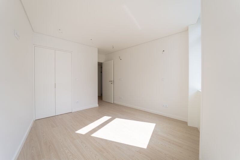 Apartment nuevo T1+1 Maternidade  Cedofeita Porto - balcony, barbecue, terrace, garden, double glazing, balconies, sound insulation