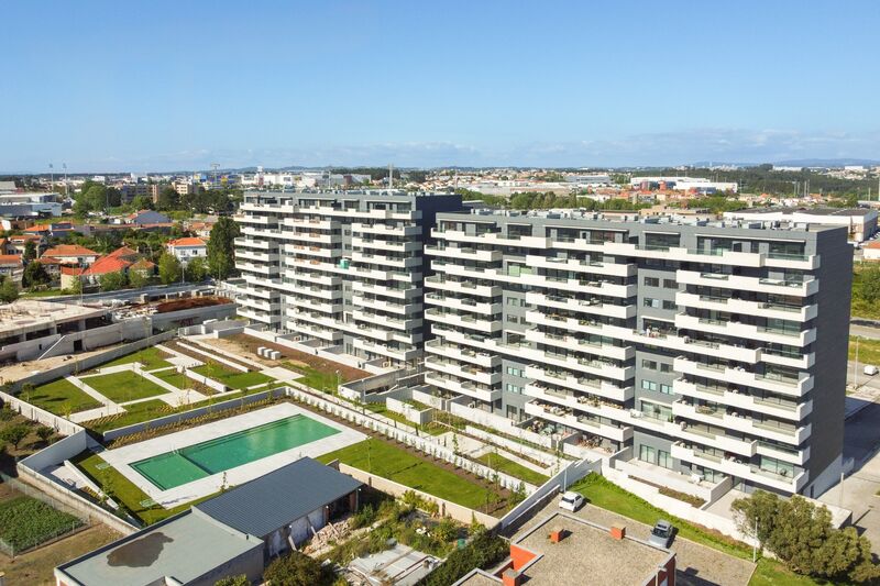 Apartment Duplex T4 Exponor Matosinhos - equipped, garage, balconies, gardens, balcony, swimming pool, store room, condominium