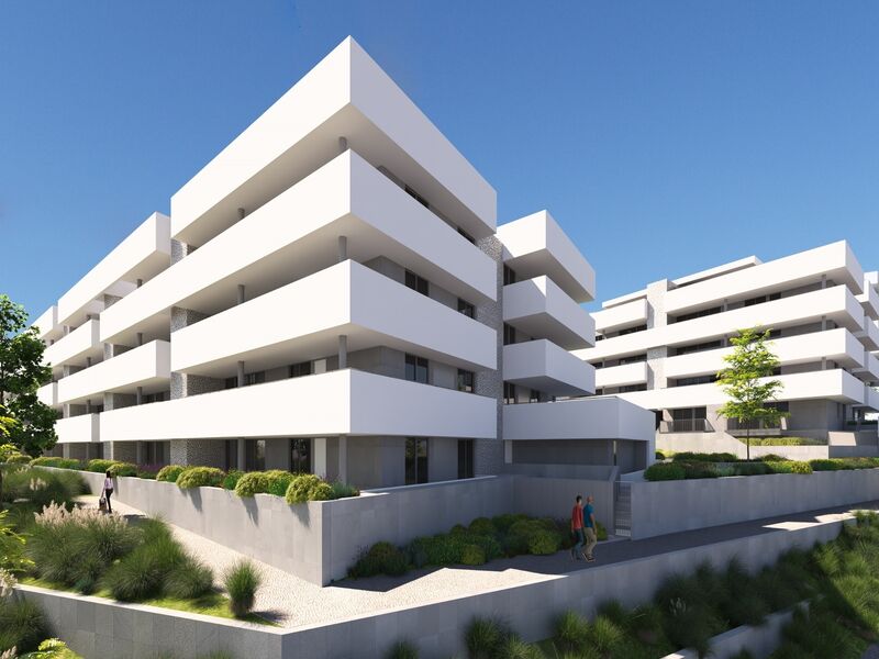 апартаменты T3 Duplex рядом с центром São Gonçalo de Lagos - термоизоляция, солнечные панели, терраса, полы с подогревом, система кондиционирования, двойные стекла, бассейн, террасы, экипирован, гараж