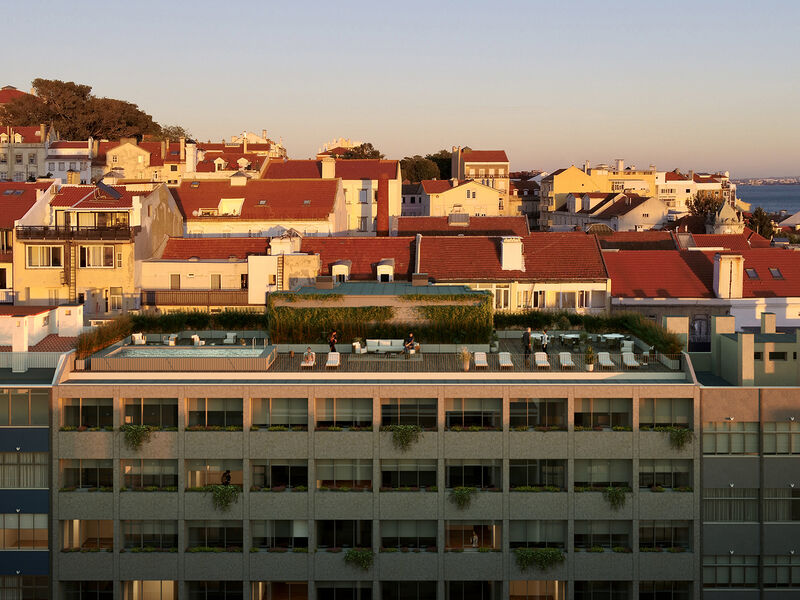 апартаменты новые T1 Estrela Lapa Lisboa - бассейн, система кондиционирования, двойные стекла, зеленые зоны