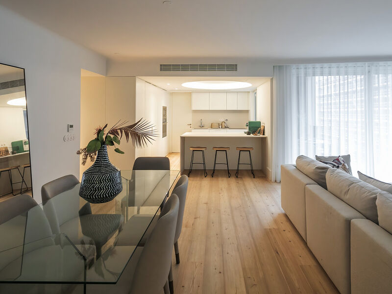 Apartment 4 bedrooms new in the center Rua de Sá da Bandeira Porto - equipped, terraces, parking space, balcony, balconies, terrace, swimming pool, garage