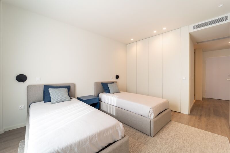 Apartment T1 near the center Universidade Azurém Guimarães - thermal insulation, parking space, great location, garage
