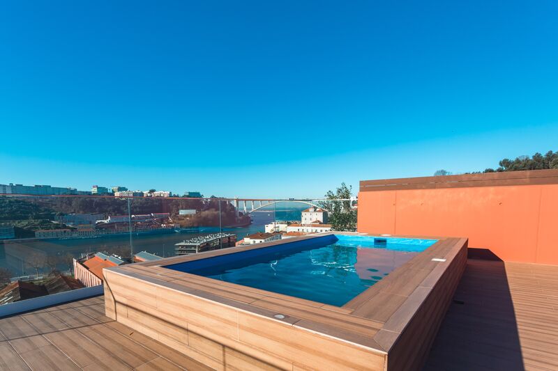 Apartamento novo T3 à venda Rua de Dom Pedro V Porto - ténis, garagem, jardins, parque infantil, varandas, piscina, terraços, condomínio privado