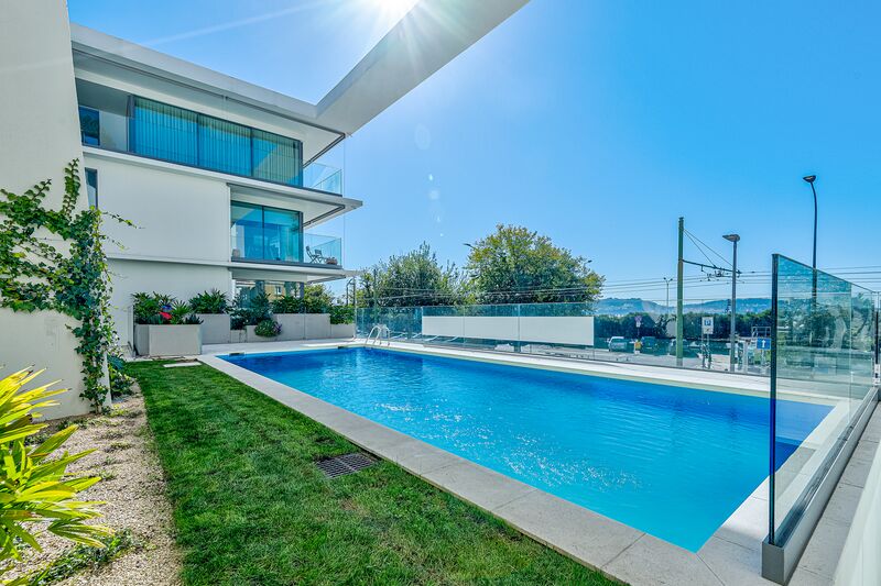 Apartamento novo T1 Algés Oeiras - piscina, vista rio, parqueamento, varanda, arrecadação