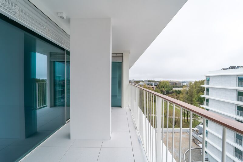 Apartamento T3 Moderno no centro Norte Shopping  Senhora da Hora Matosinhos - jardins, varandas