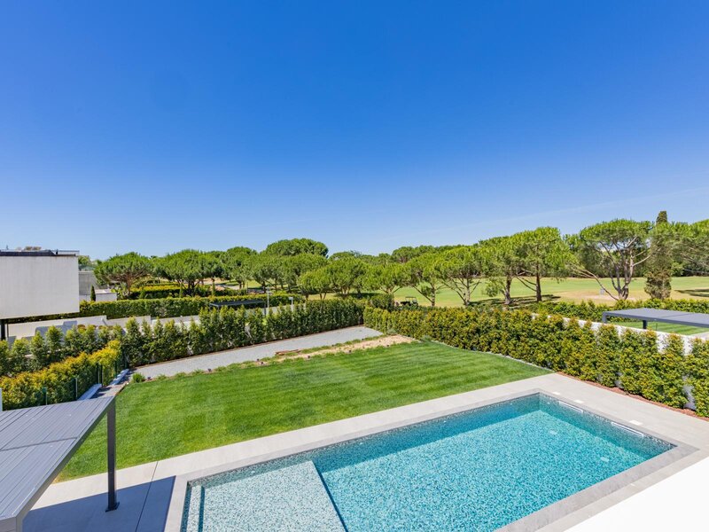 Moradia V4 Vilamoura Quarteira Loulé - lareira, piscina, piso radiante, terraços, bbq, condomínio privado, ar condicionado, jardim