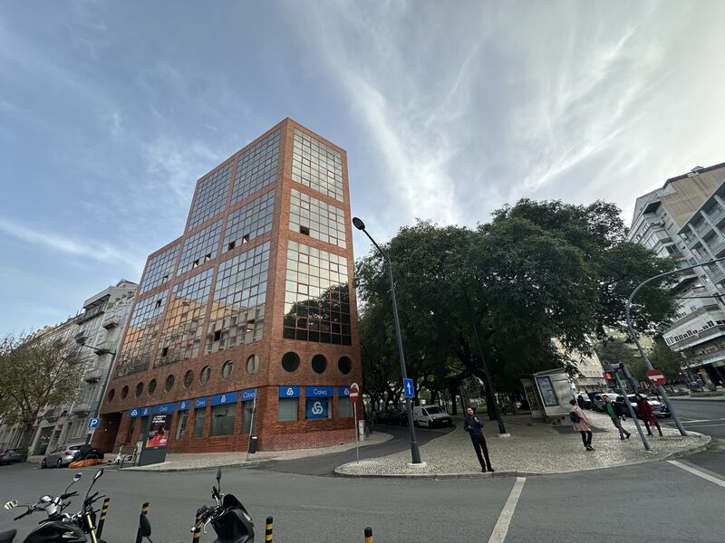 Office Avenidas Novas Lisboa - air conditioning, generator