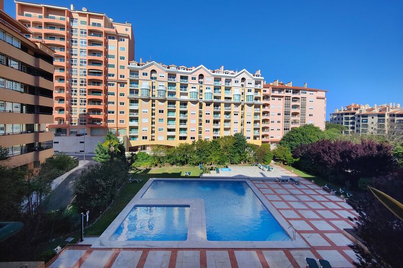 Apartment 3 bedrooms Cascais - central heating, garage, store room, swimming pool, fireplace