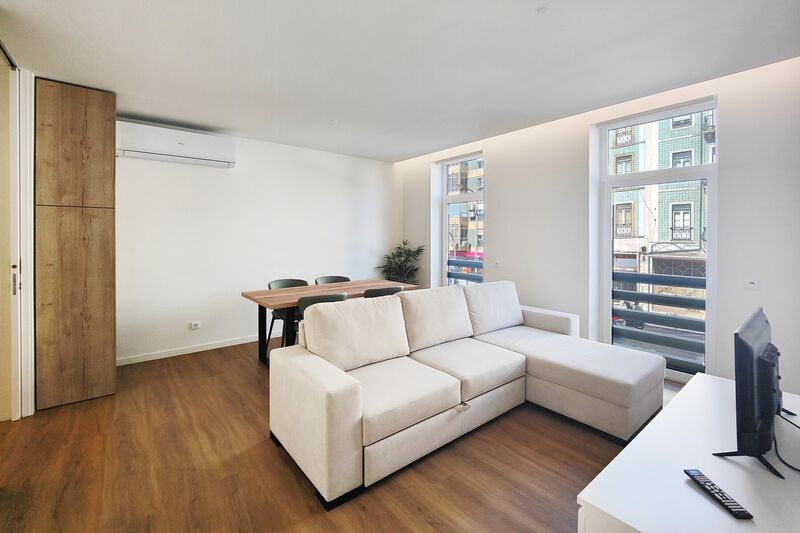 Apartamento novo T1 Arroios Lisboa - garagem, equipado, ar condicionado