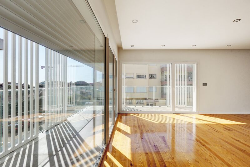 Apartment nieuw sea view T4 São João do Estoril Cascais - sea view, air conditioning, balconies, solar panels, double glazing, balcony, fireplace, kitchen, store room