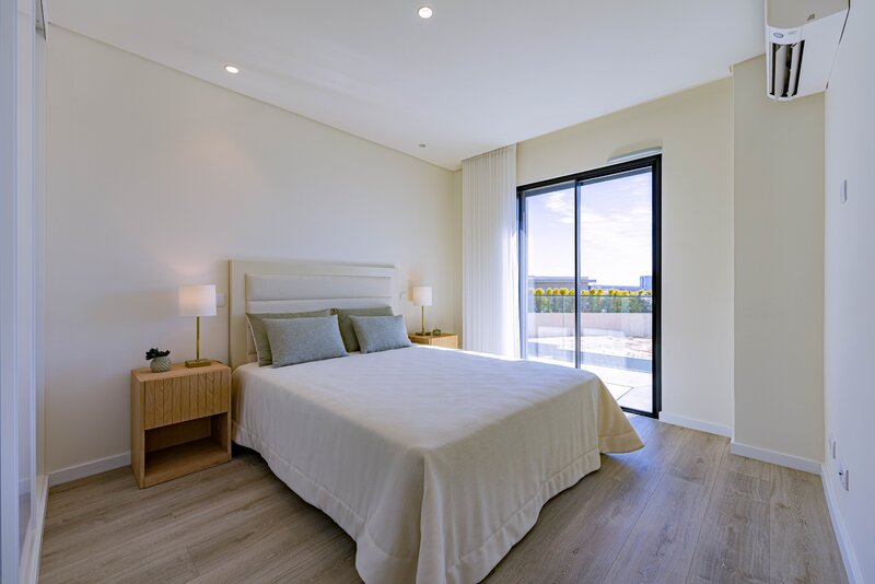 House 4 bedrooms Modern townhouse Montenegro Faro - terrace, underfloor heating, swimming pool, air conditioning, garden, equipped kitchen, sea view, solar panels
