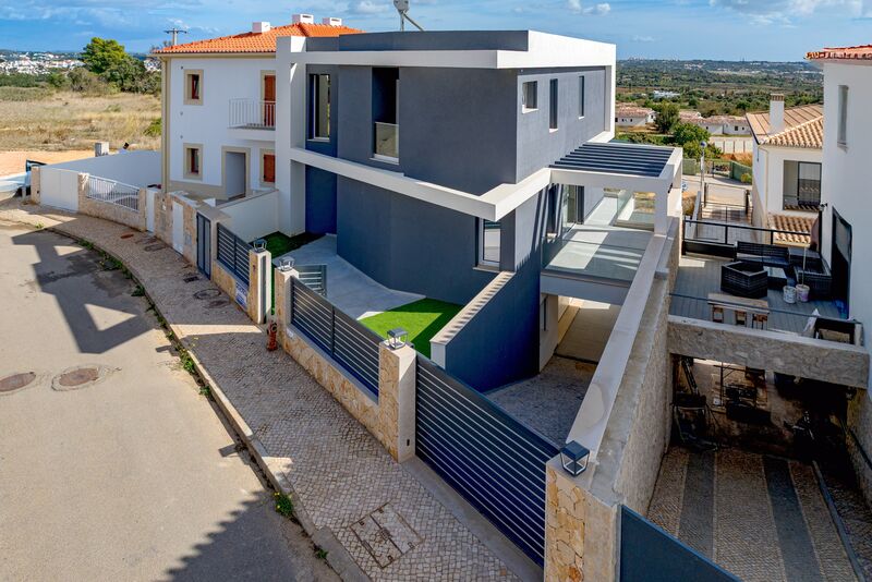 Moradia V3+1 nova Mexilhoeira Grande Portimão - vista mar, garagem