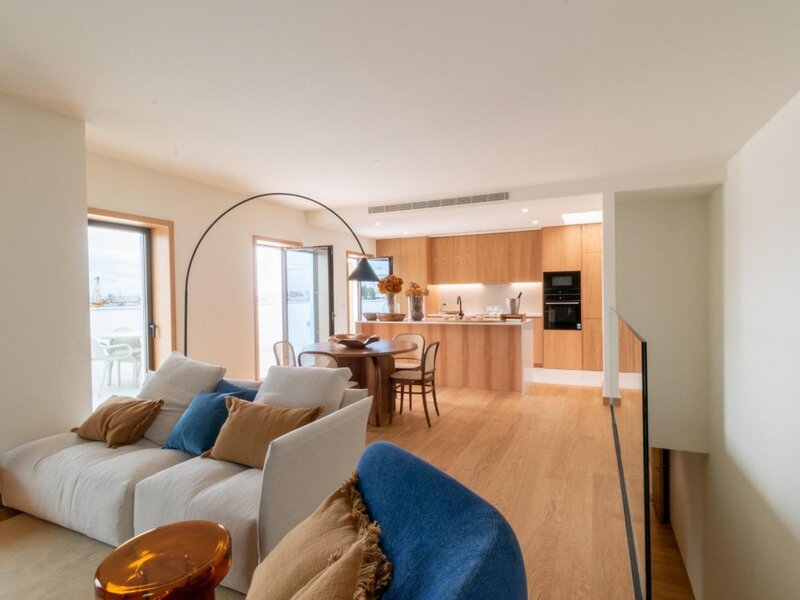 квартира T2 современный Santa Catarina Porto - сад, кондиционер, гараж, балкон, оборудованная, парковочное место
