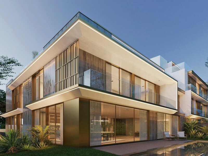 House 5 bedrooms Luxury in the center Cascais - garden, swimming pool, garage, terraces, solar panels