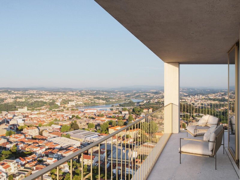 Apartamento T1 com área exterior em pleno centro da cidade do Porto