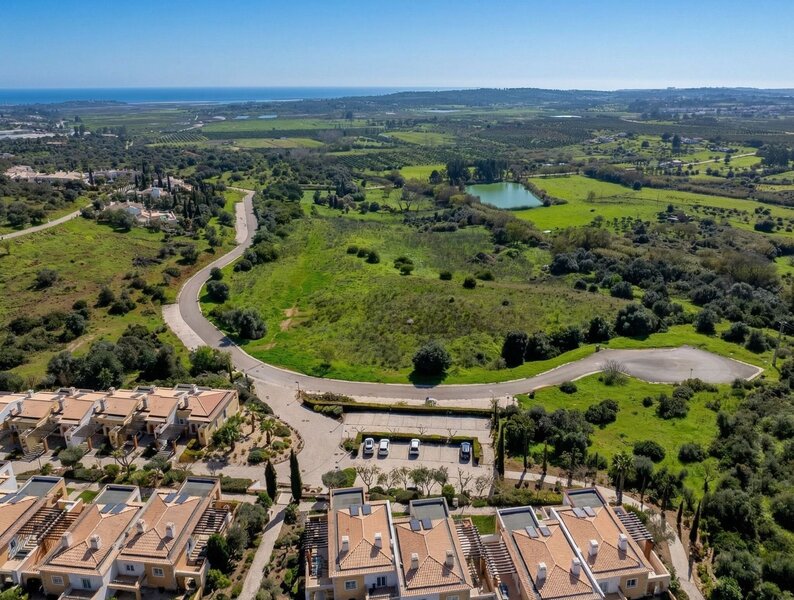 Terreno Urbano com 220000m2 Vale da Ribeira Mexilhoeira Grande Portimão - vista mar