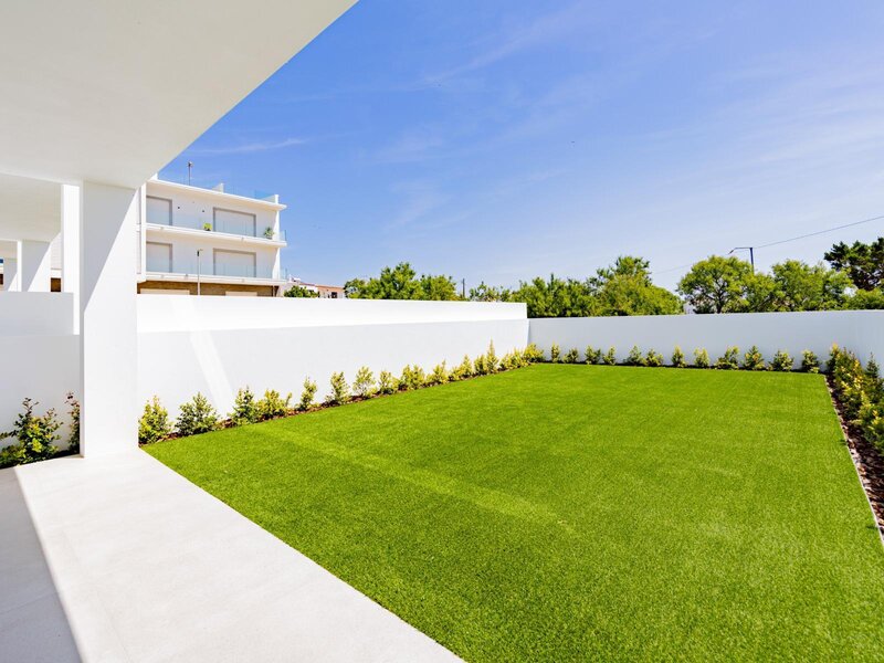 House Semidetached townhouse 4 bedrooms Moncarapacho Olhão - solar panel, garden, air conditioning, swimming pool, terraces