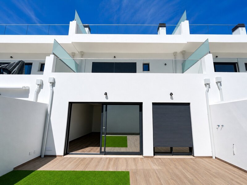 Moradia V3 em banda Santa Luzia Tavira - varandas, terraços, piscina