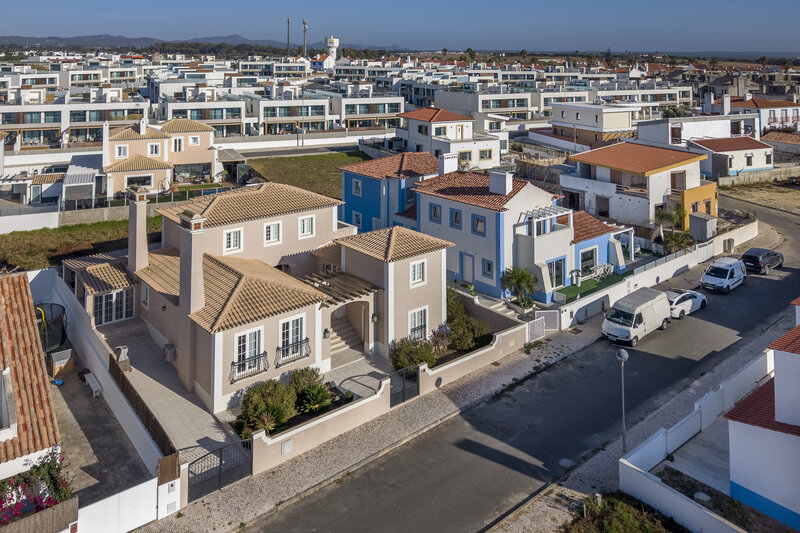 Moradia V5 Porto Covo Sines - jardim