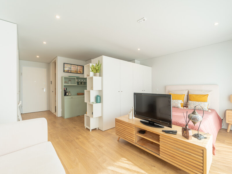 Apartamento T0 Como novo Caulinos Senhora da Hora Matosinhos - mobilado, varanda, garagem, lugar de garagem