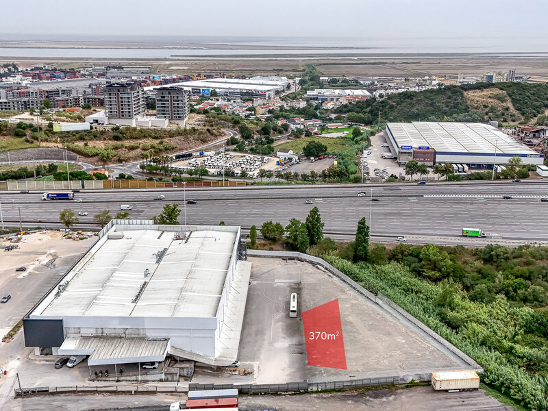 Armazém para arrendar no Alverca Business Park, em Alverca