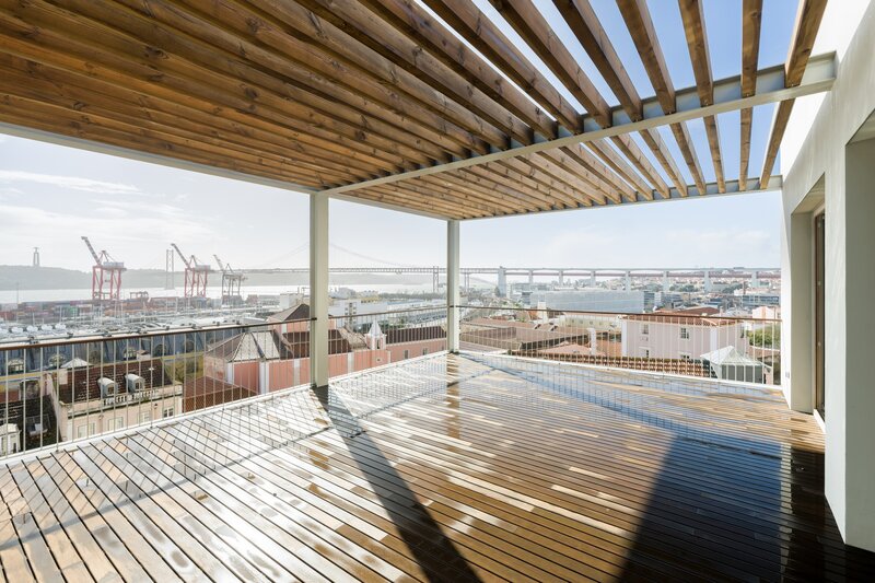 Apartamento novo T3 Estrela Lapa Lisboa - parque infantil, terraço, isolamento acústico, zonas verdes, arrecadação, vidros duplos, garagem