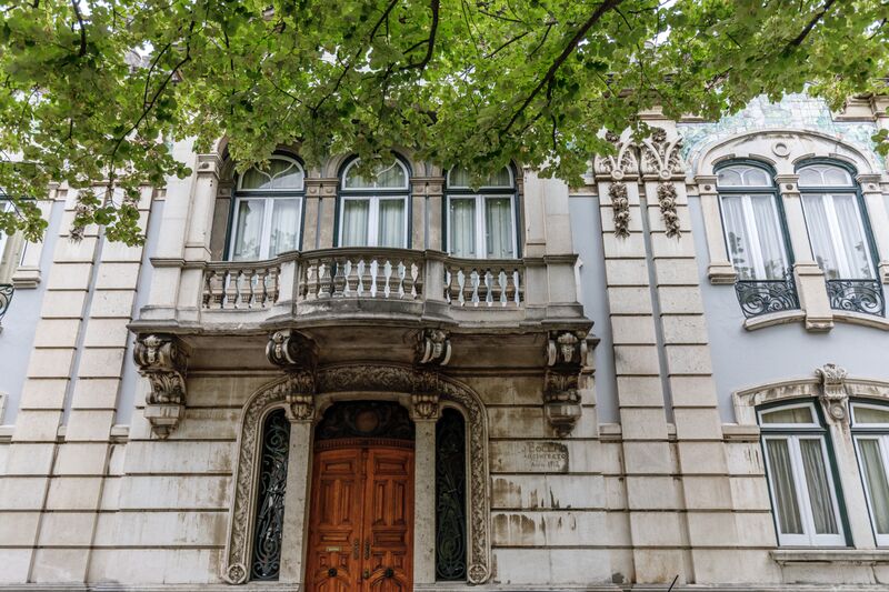 Venda Casa Centro Alvalade Lisboa - varanda, sótão, jardim, garagem