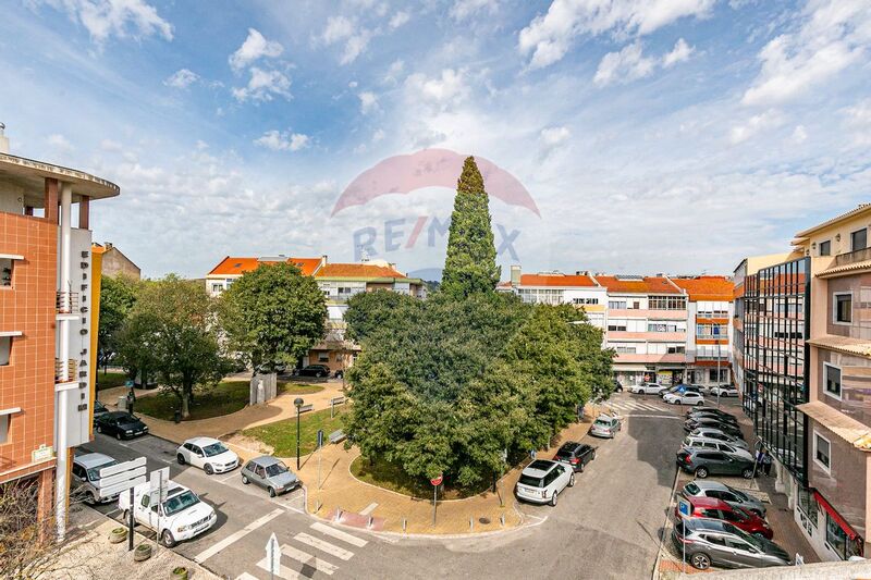 Prédio Venteira Amadora - vista desafogada, terraços, terraço, mobilado