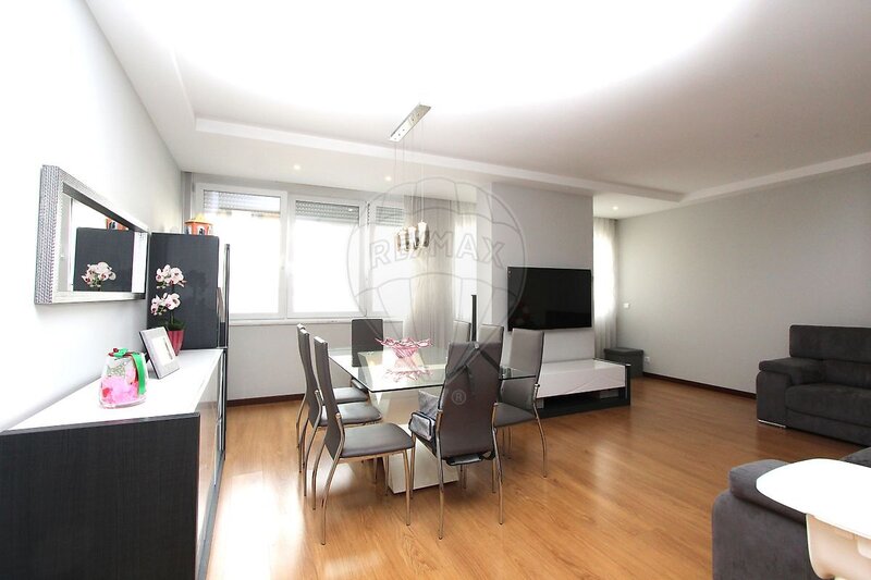 Appartement T2 Recent gerenoveerd Loures - tuin, terrasen