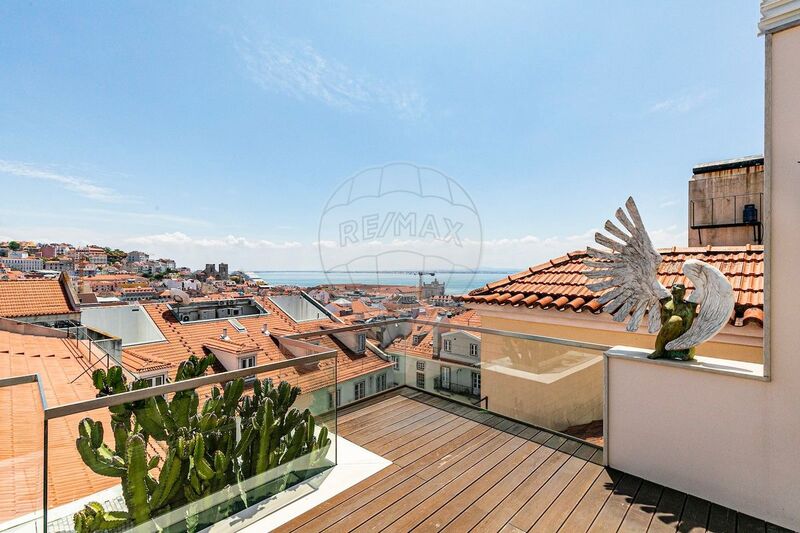 Apartamento T6 de luxo no centro Santa Maria Maior Lisboa - vista rio, lareira, terraço, garagem