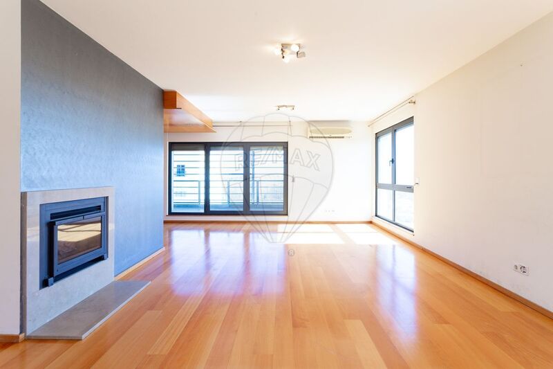 Apartment Modern T5 Lumiar Lisboa - store room, fireplace, balconies, balcony, air conditioning, garden, central heating