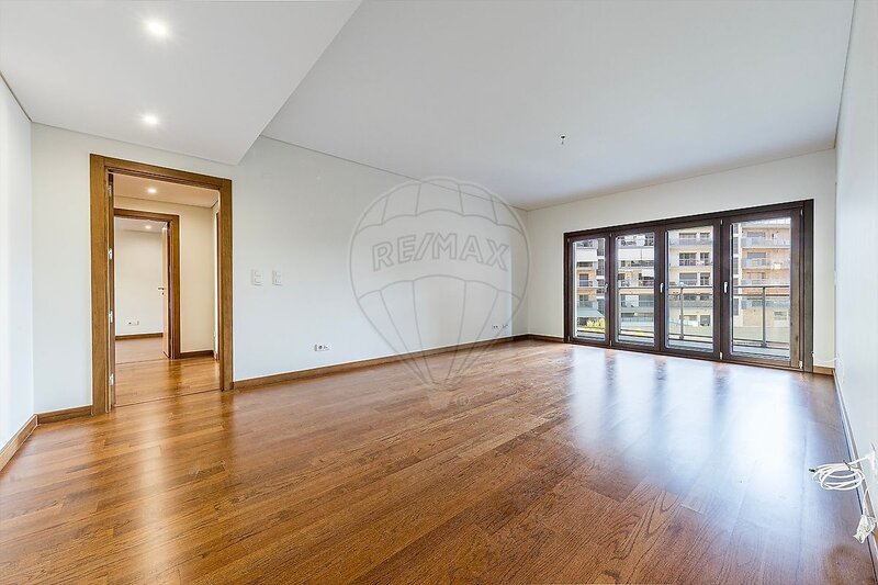 Apartamento T2 para arrendar em Odivelas, Odivelas RE/MAX Portugal
