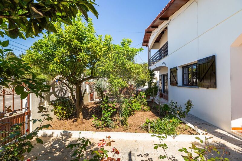 House 5 bedrooms Caxarias Ourém - attic, swimming pool, garden