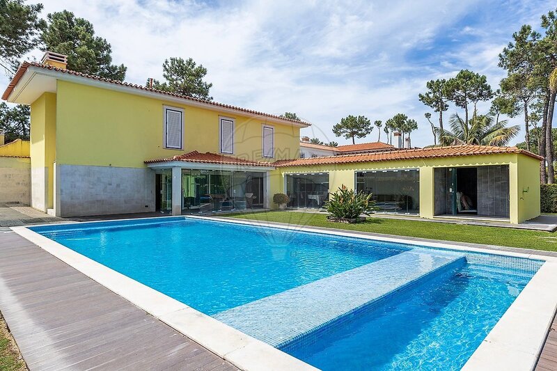 Moradia V5 Almada - piscina, terraço, jardim, garagem