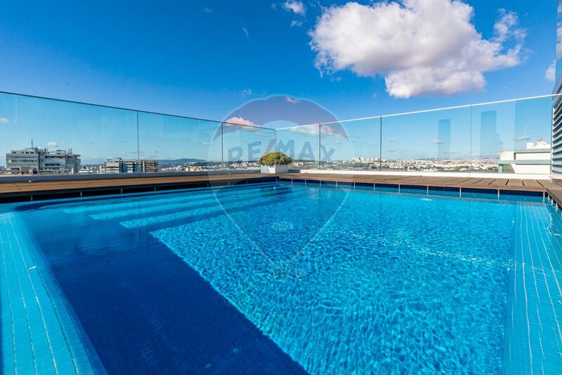 Apartamento T4 de luxo Belém Lisboa - piscina, sauna, alarme, painéis solares, isolamento acústico, terraço