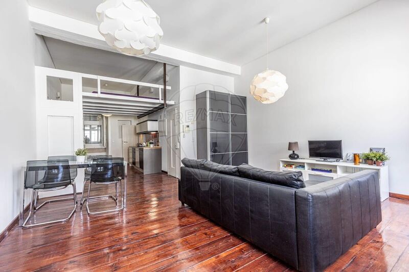Apartamento Moderno no centro T0 Santa Maria Maior Lisboa