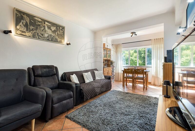 Apartamento T1 Renovado em bom estado Cascais - 4º andar, cozinha equipada, equipado