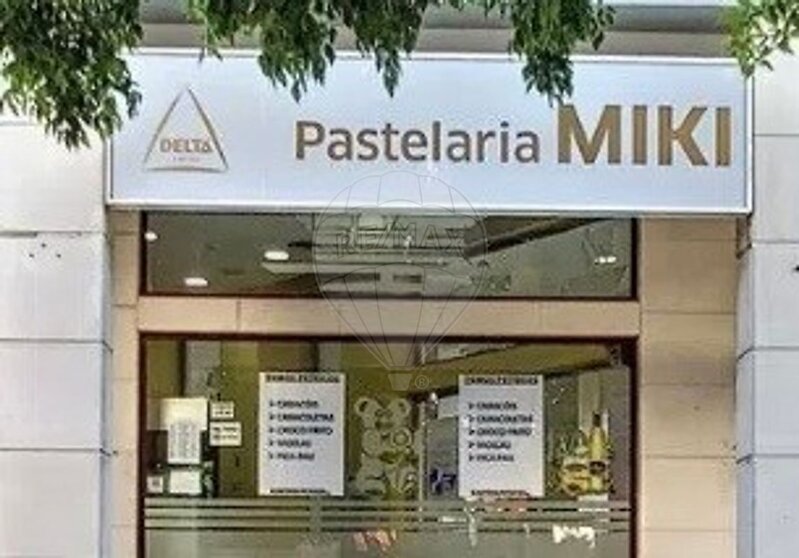 Loja Equipada Almada - cozinha, ar condicionado