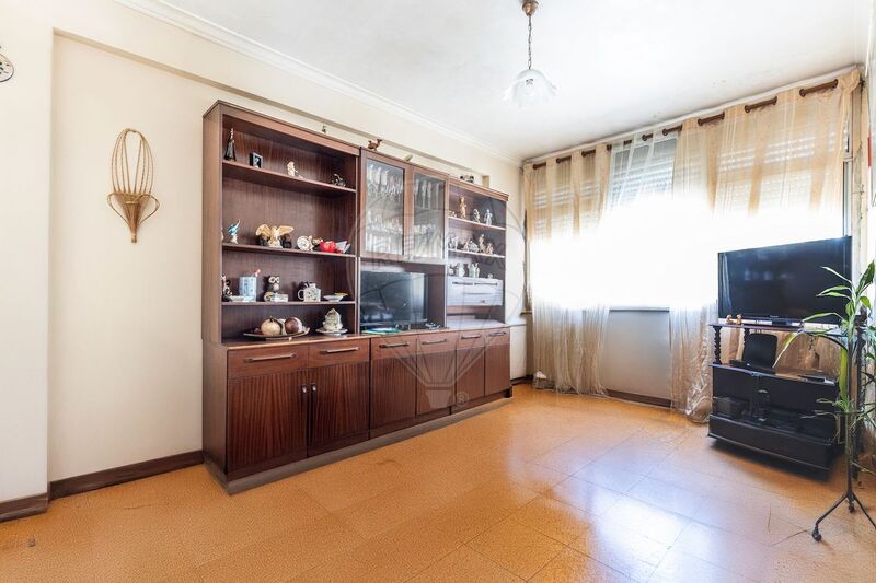Apartment T2 Odivelas - store room