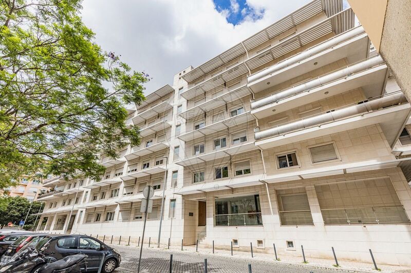Apartment 3 bedrooms Parque das Nações Lisboa - garden, furnished, playground