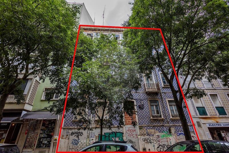 Building Urban Arroios Lisboa - central location, yard, privileged location