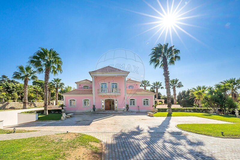 Casa V7 de lujo Alcabideche Cascais - baño turco, garaje, pista de tenis, comunidad privada, piscina, jardines, zonas verdes