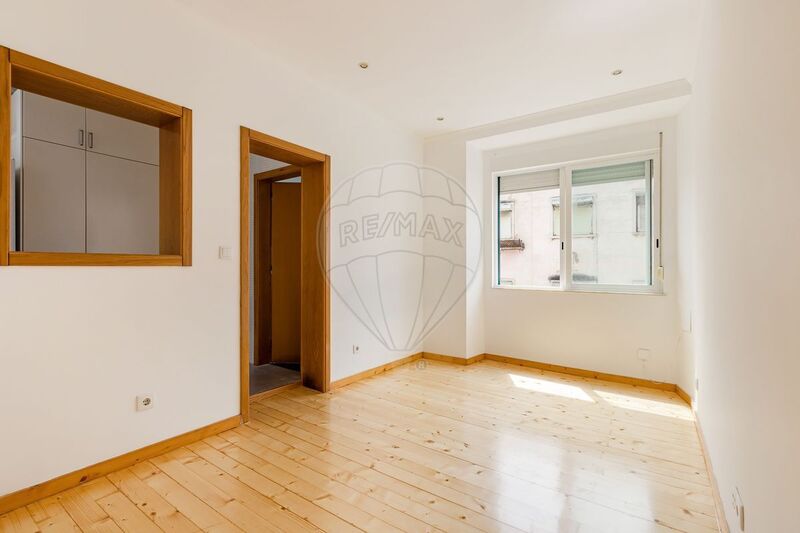 Apartamento T1 Remodelado Beato Lisboa