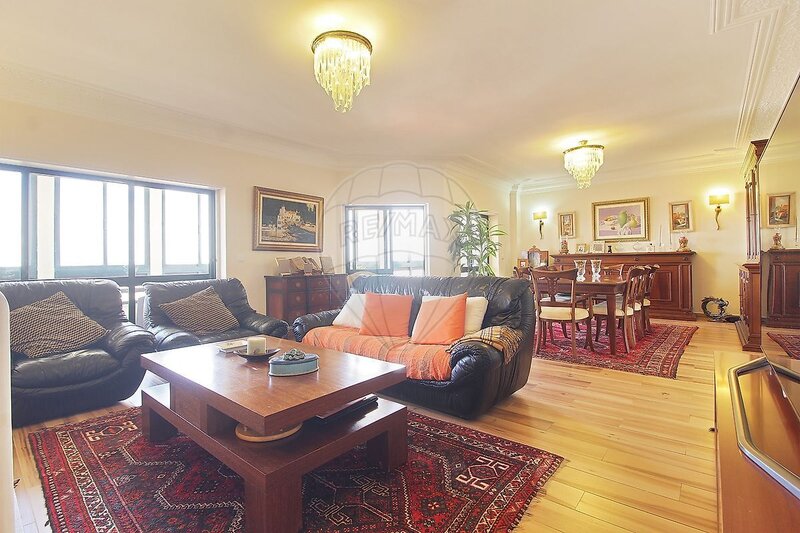 Apartamento T3 de luxo Sintra - lareira, aquecimento central, bbq, equipado, varandas