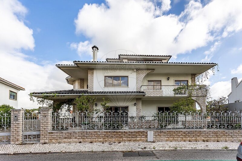 Haus Modern V6 Alvalade Lisboa - alarmanlage, zentralheizung, kamin, garage, swimmingpool, klimaanlage, garten