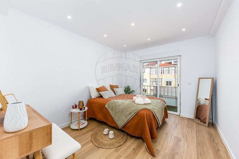 Apartamento T2 à venda em Agualva e Mira-Sintra, Sintra RE/MAX Portugal