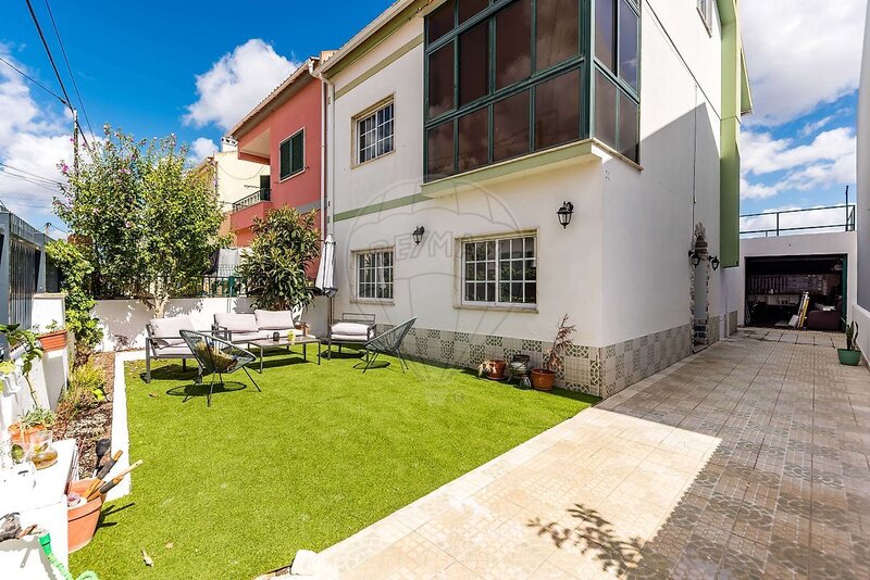 Maison Rénovée V3 Sado Setúbal - cuisine équipée, garage, marquise, cheminée, grenier