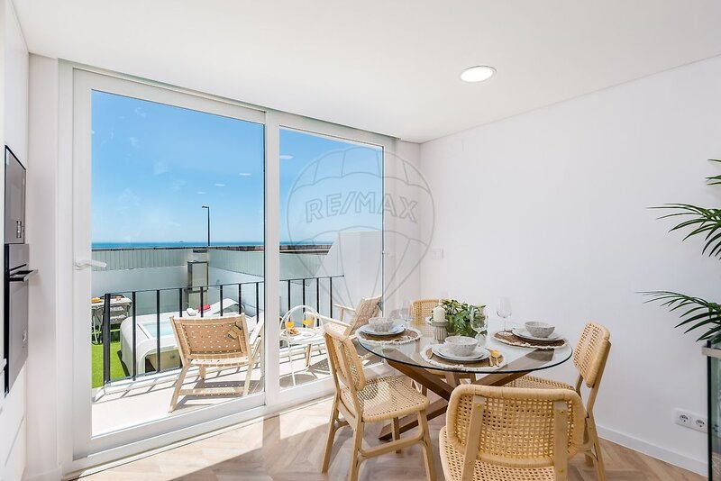 Apartamento Duplex T1 Oeiras - terraza, jardín, vistas al mar