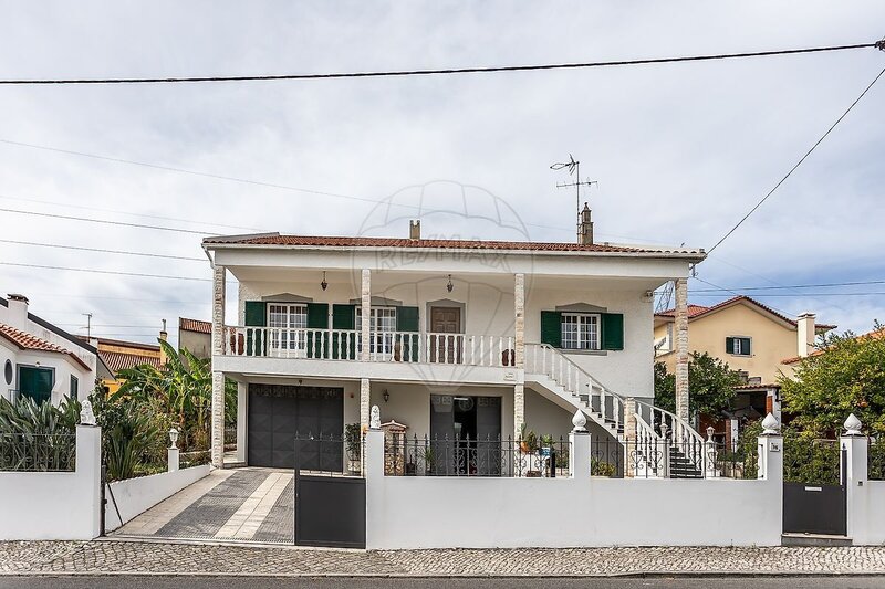 Casa V3 Odivelas - balcón, barbacoa, garaje