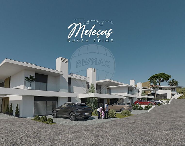 Moradia nova V5 Sintra - condomínio privado, varanda, jardins, ar condicionado